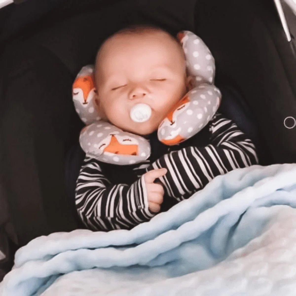 đ„VĂ€lfĂ€rd för nyblivna mammor: stödkuddar för bebisar