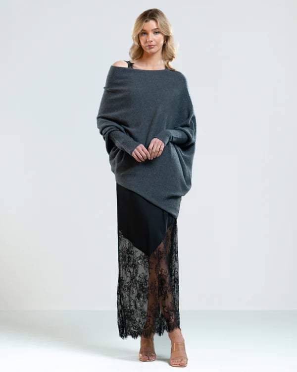 🌸Innovativa Asymmetriska Draperade Stickade Plagg