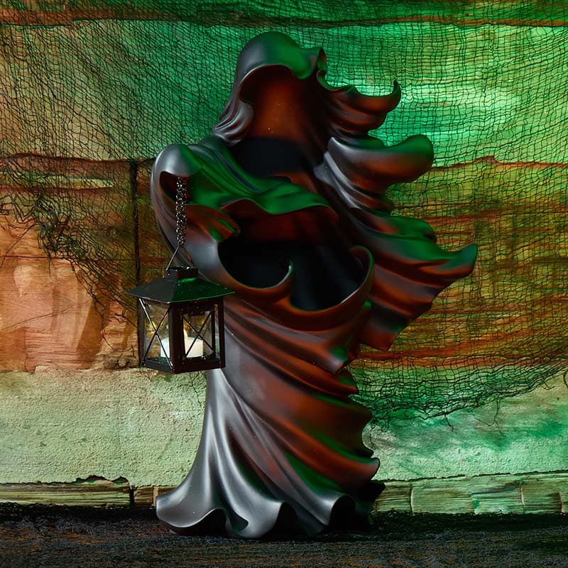 👻Ghost of Darkness with Lantern