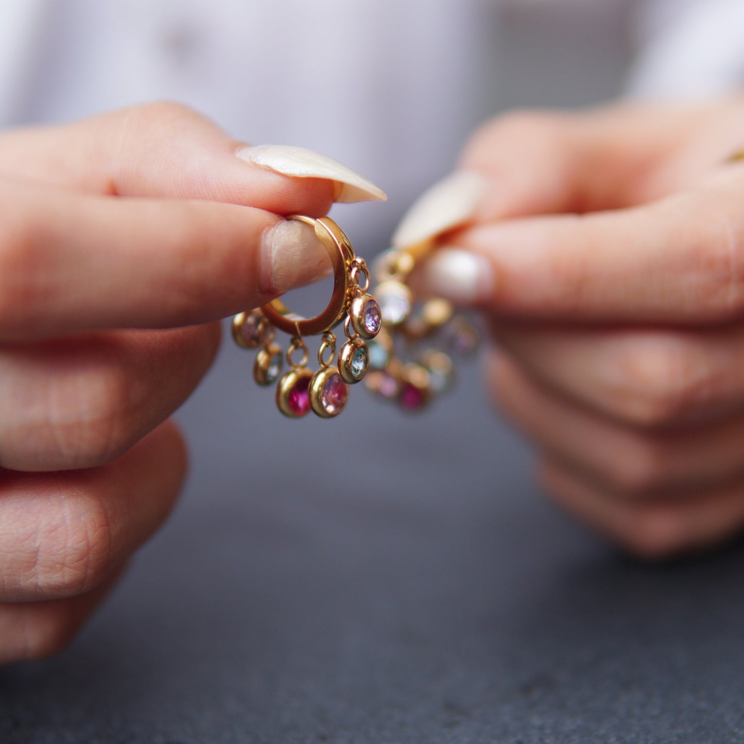 Örhängen med runda diamanter(Flera färger)