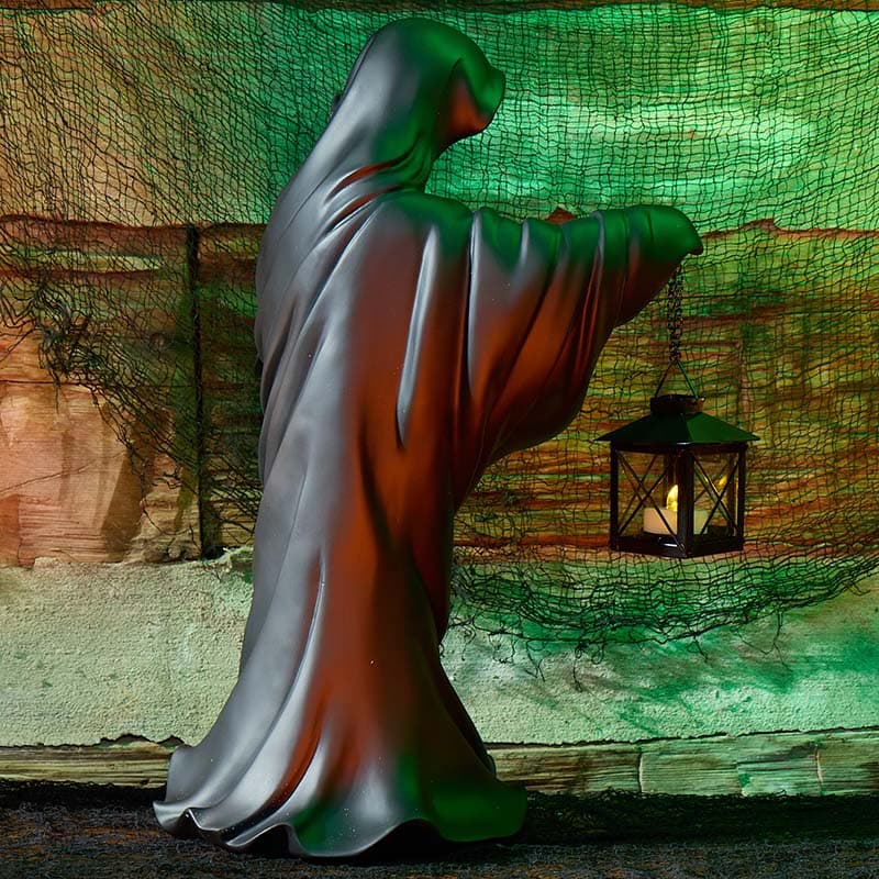 👻Ghost of Darkness with Lantern