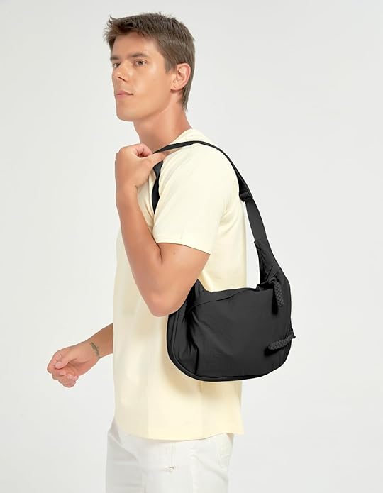🔥Modern axelremsväska i nylon i enfärgad design🔥
