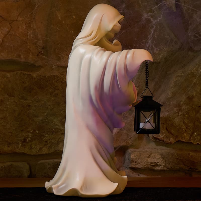 👻Ghost of Darkness with Lantern