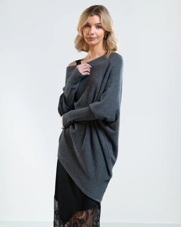 🌸Innovativa Asymmetriska Draperade Stickade Plagg